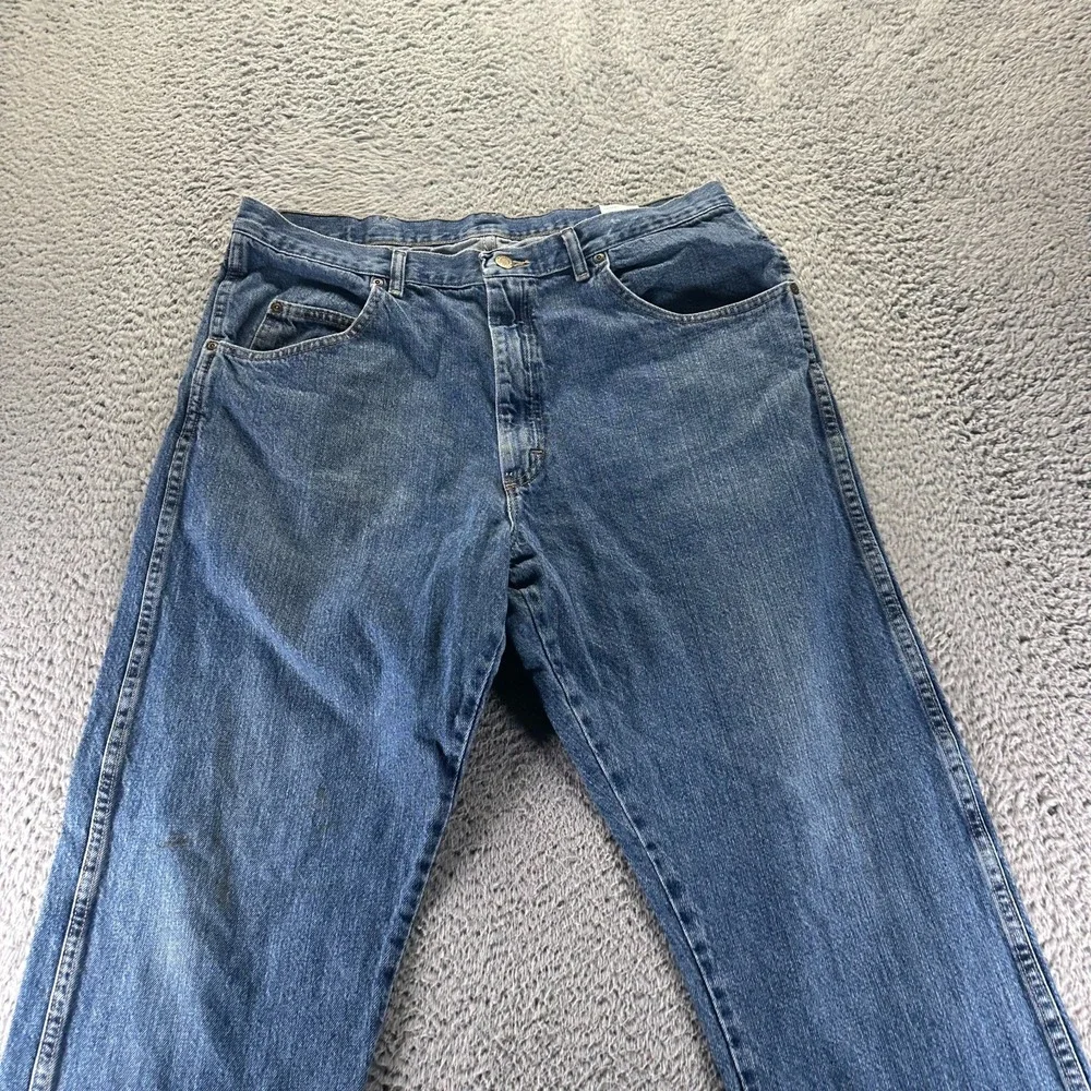 Wrangler Rugged Wear Jeans 36x30 Blue Cotton Denim Straight Leg Relaxed Workwear